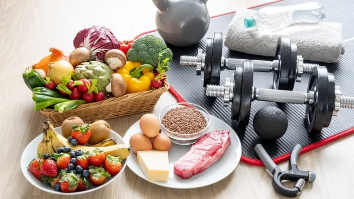 Ce ar trebui să mănânci înainte şi după ce faci exerciţii fizice