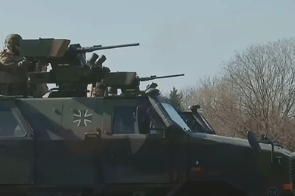 Viitorul militar al Germaniei atârnă de un fir subțire. China controlează resursele