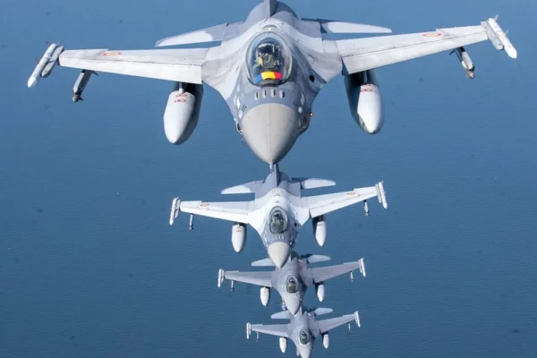 General: Nu avioanele sunt soluția contra dronelor trimise de Rusia. „Radarele și artileria”