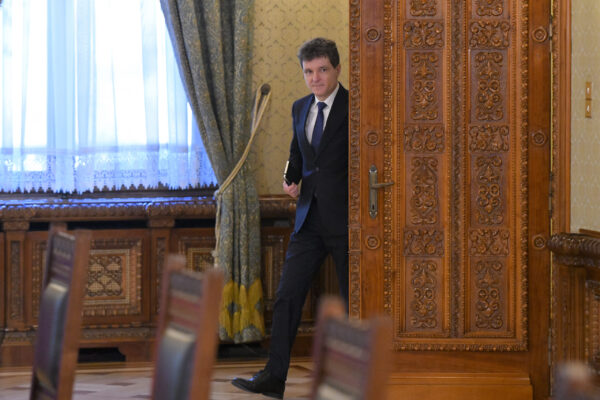 Se poartă negocieri pentru a debloca Legea Salarizării, acum, la Cotroceni. Nicușor Dan, față în față cu liderii PNL, PSD, USR și UDMR